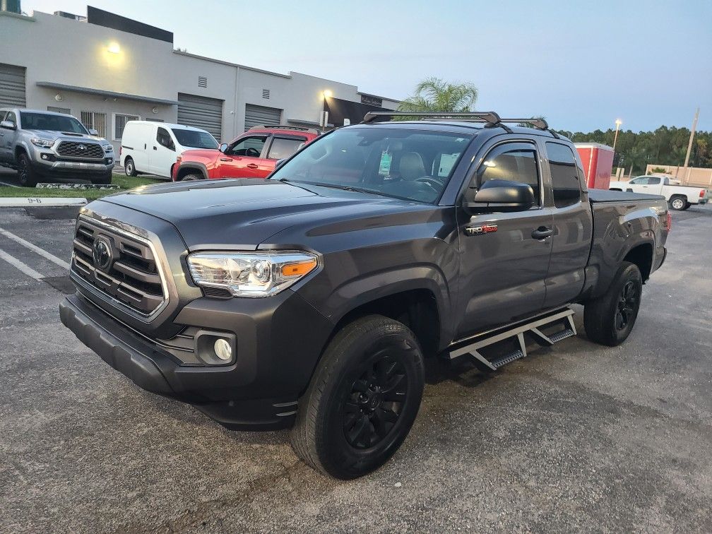 2018 Toyota Tacoma for Sale in Miami, FL - OfferUp