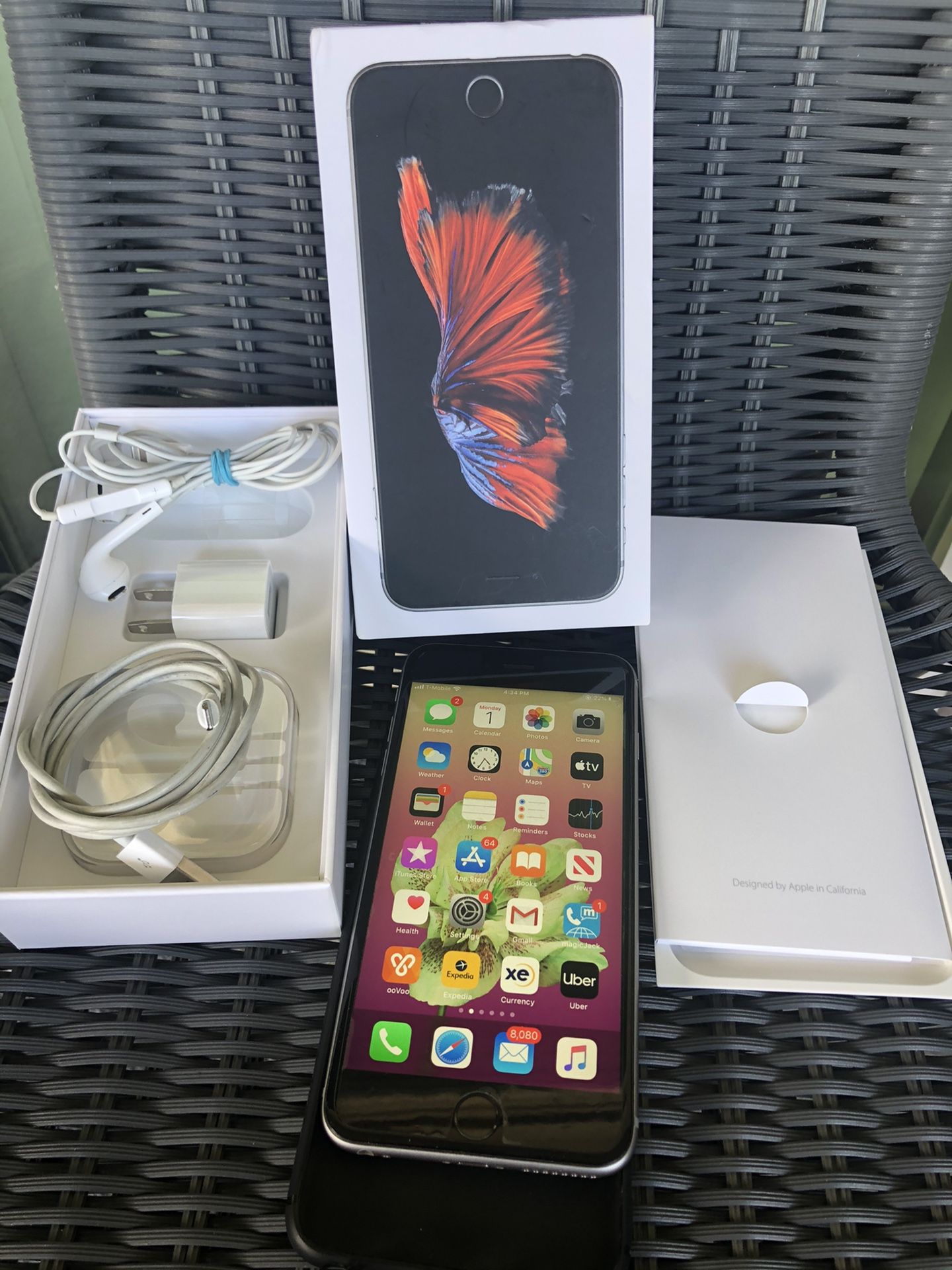 Iphone 6S Plus -64gb- UNLOCKED.