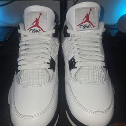 Jordan 4 White Cement 