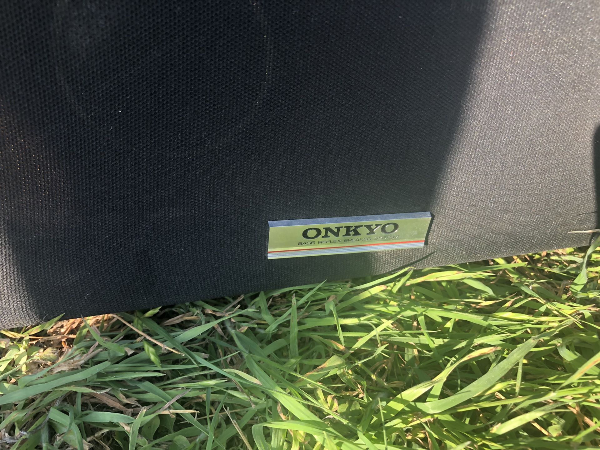 Onkyo floor speakers