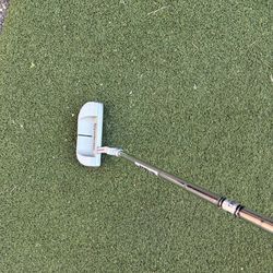 Left handed kids putter