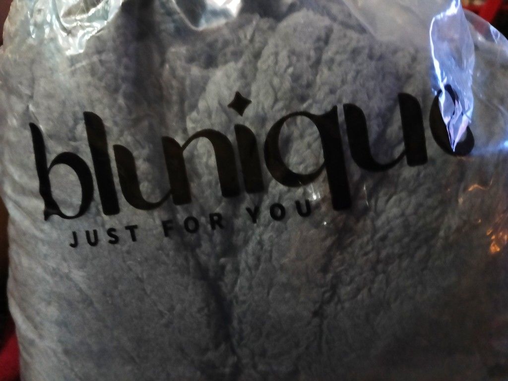 Blunique Heated Blanket Electric Throw, 50x60 Inches Fast Heating Blan