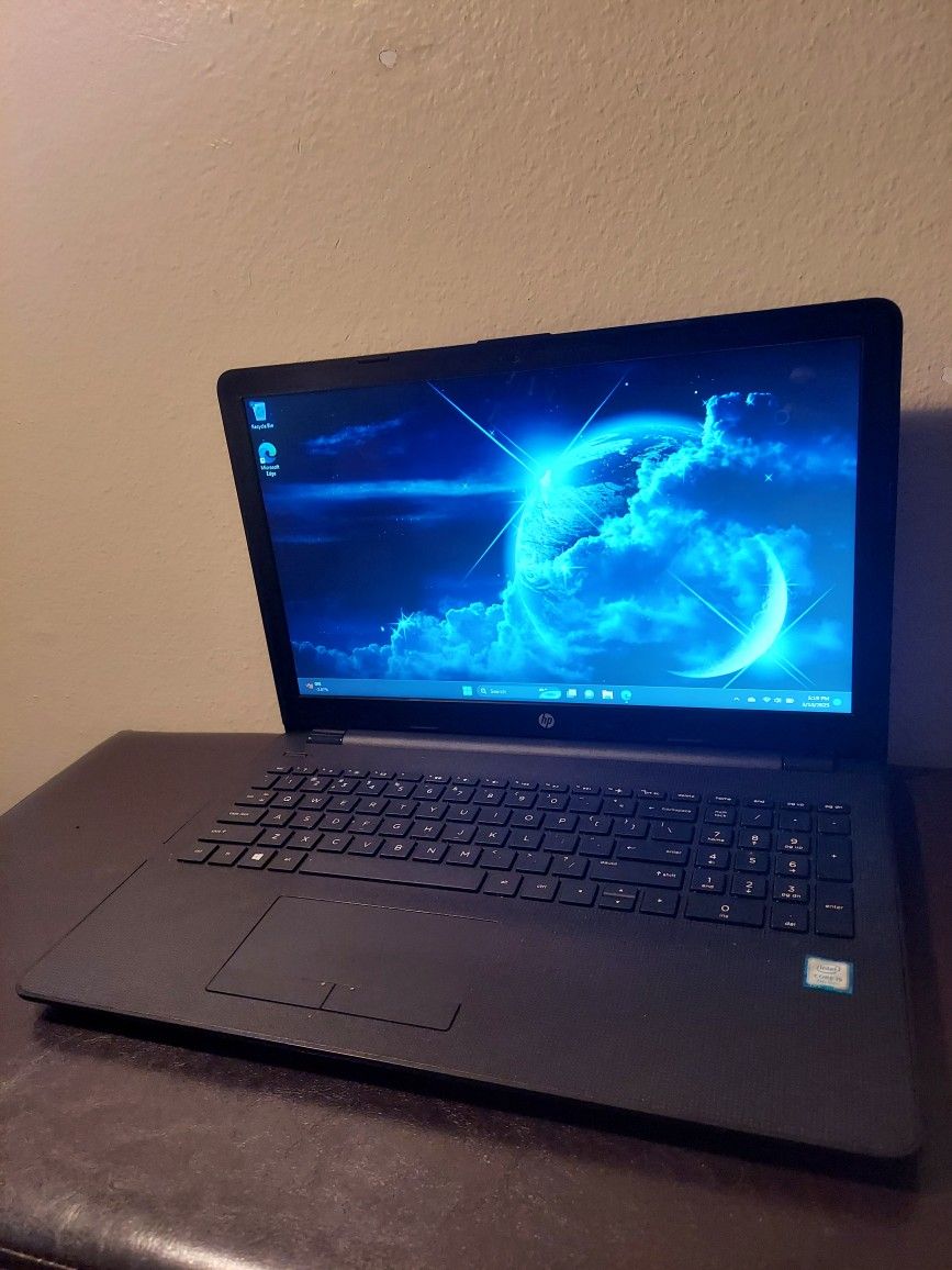 HP 15.6" Laptop π i5 12GB 500GB SSD