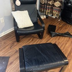 lounge chair with ottoman 