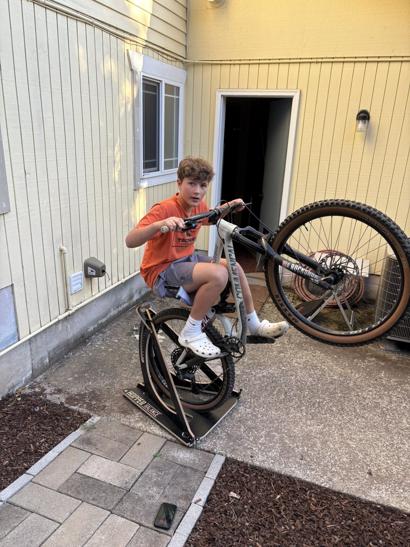 Wheelie / Balance Machine - MTB Hopper
