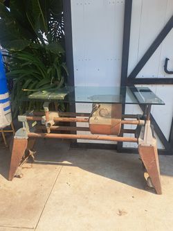 Wood lathe / Industrial desk