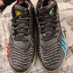 Worn 5 Time Size 9.5 