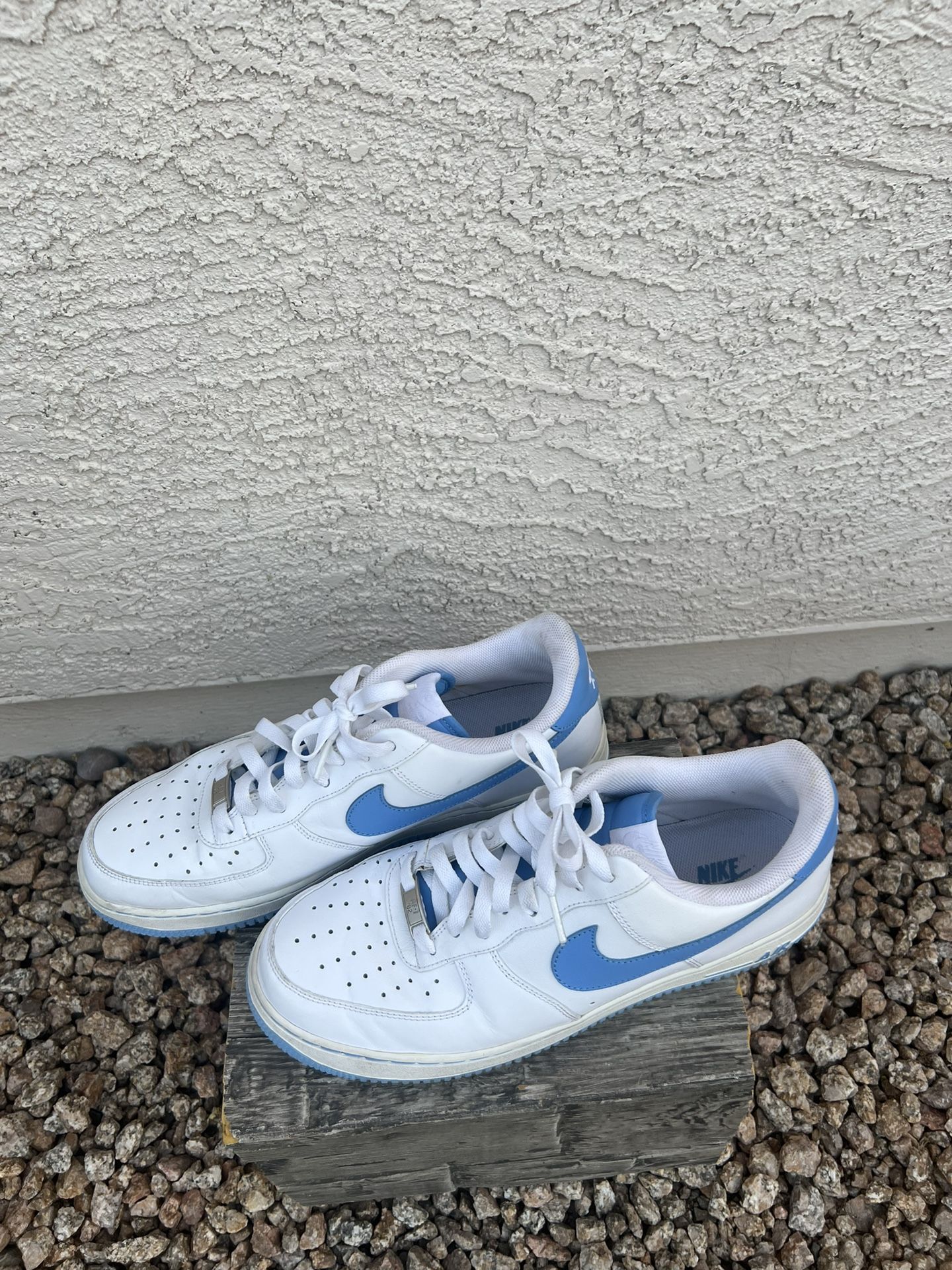 NIKE Air Force 1’ 82 Men’s Shoes, Size 10.5