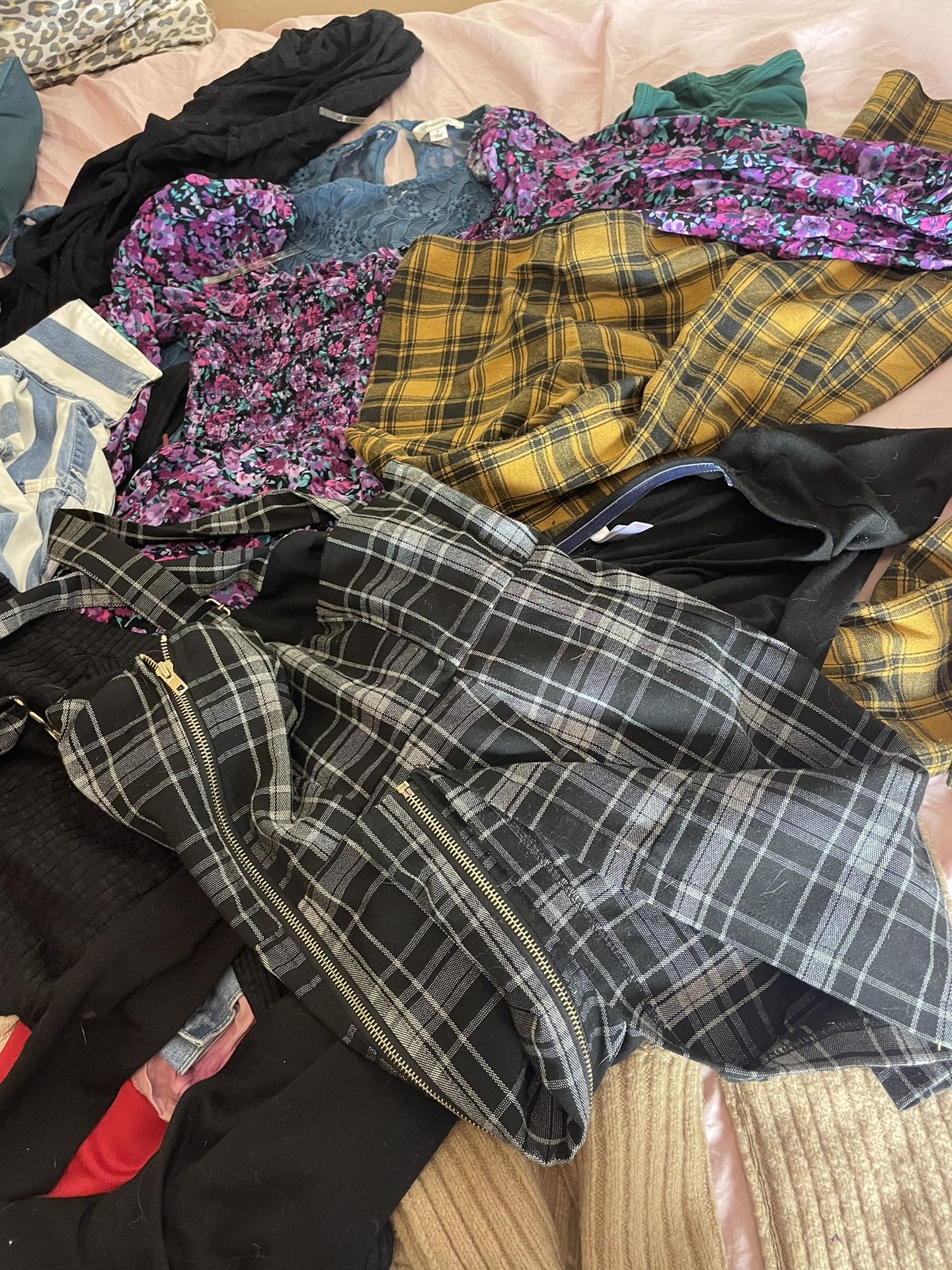 Women’s Clothing Lot