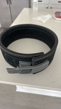 Powerlifting belt