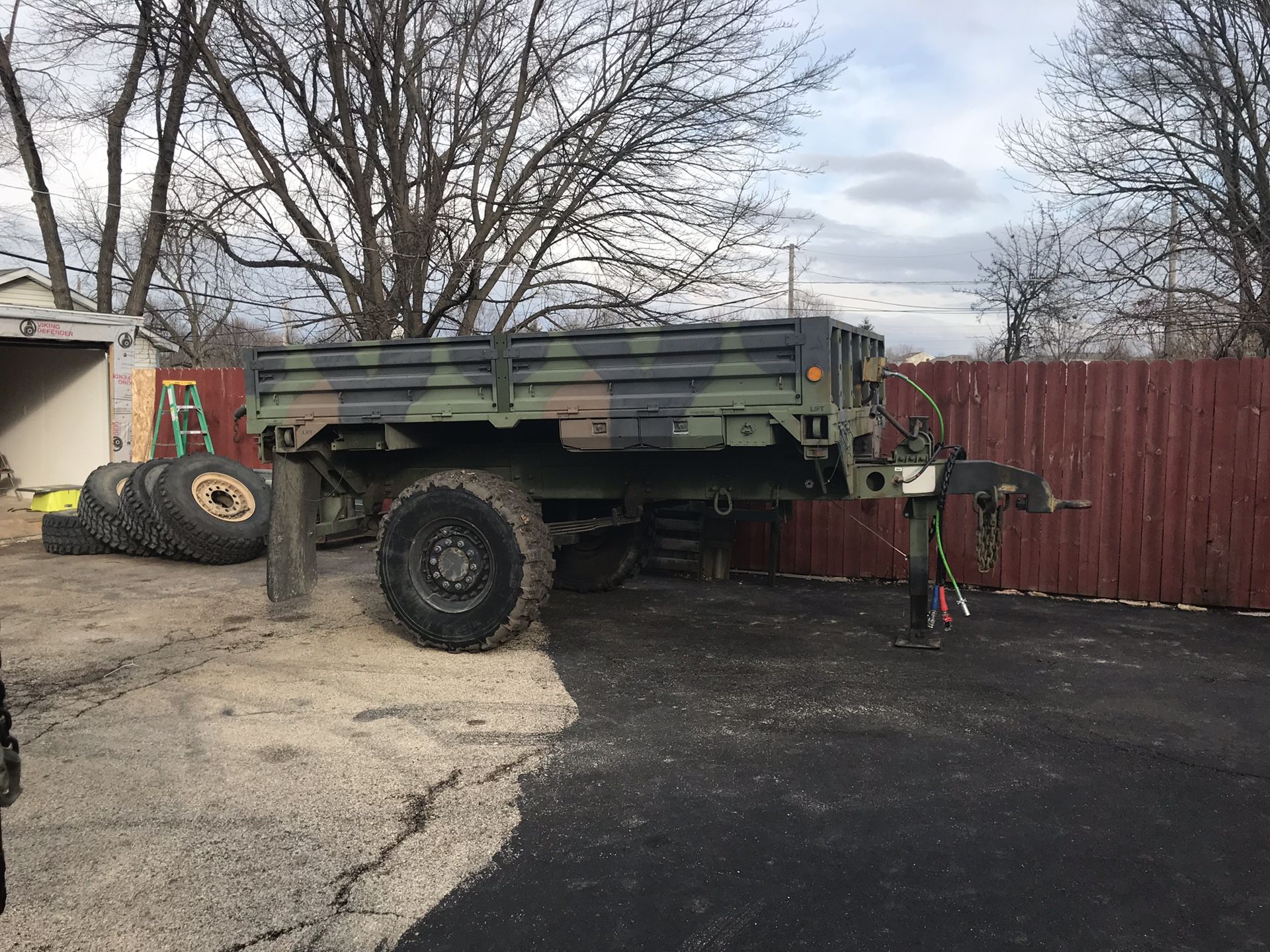 12.6 foot m1082 military cargo/ flatbed trailer sell/trade