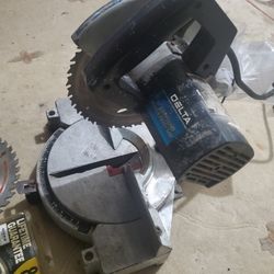 Delta Compound Miter Saw