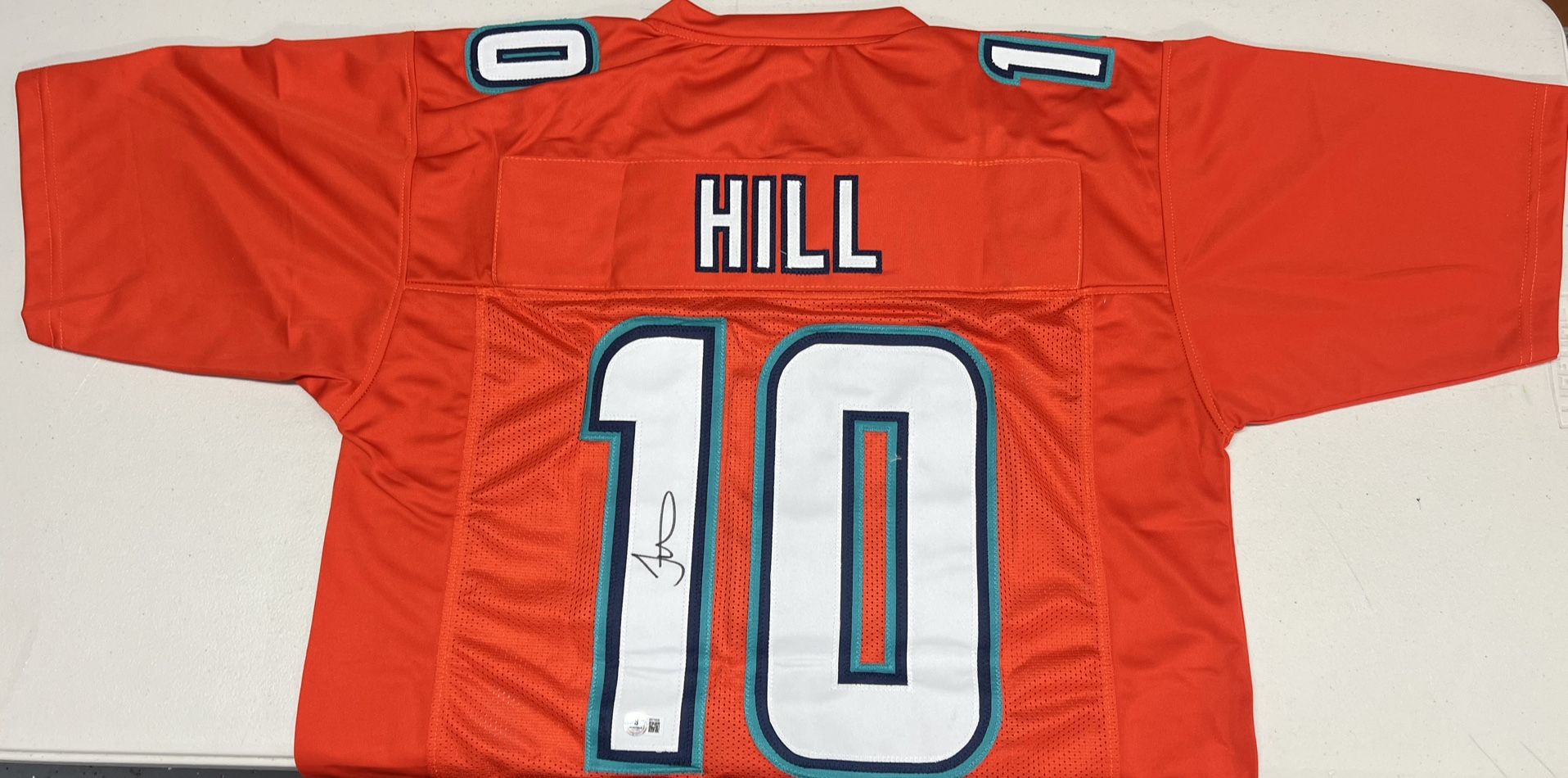 DOLPHINS AUTOGRAPHED “TYREEK HILL” JERSEY