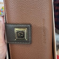 Stone Mountain Purse Brand New