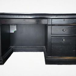 St. James 55" desk