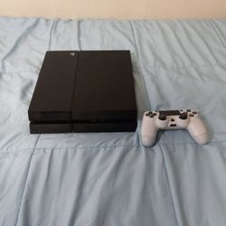PS4 (Off Brand Controller) W/ 6 Games