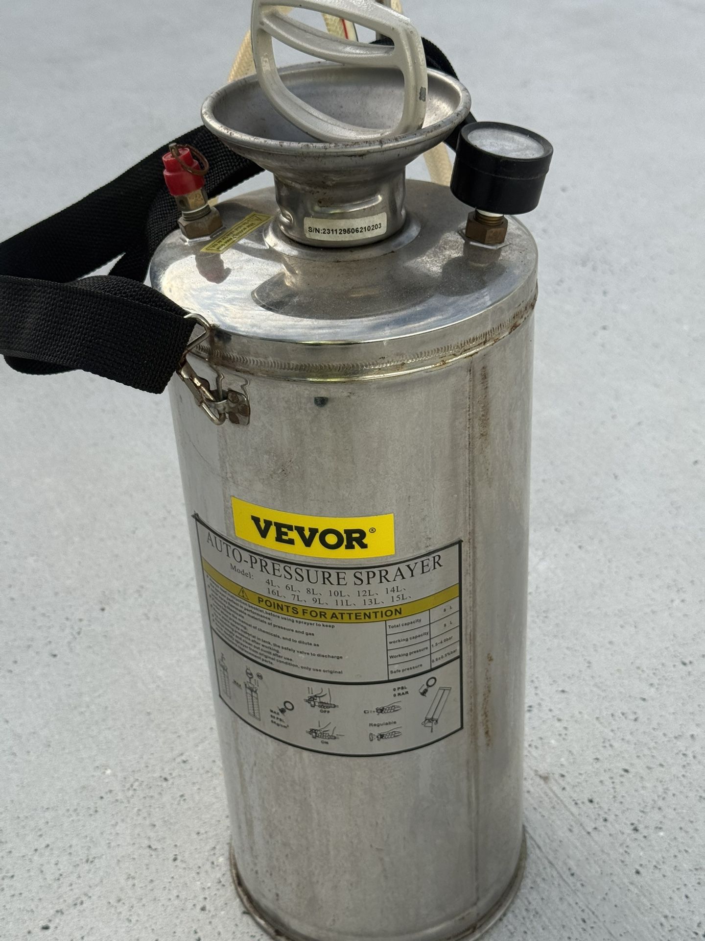 2 Gallon Stainless Steel Sprayer w/3' Hose Ground Clean and Sanitizin