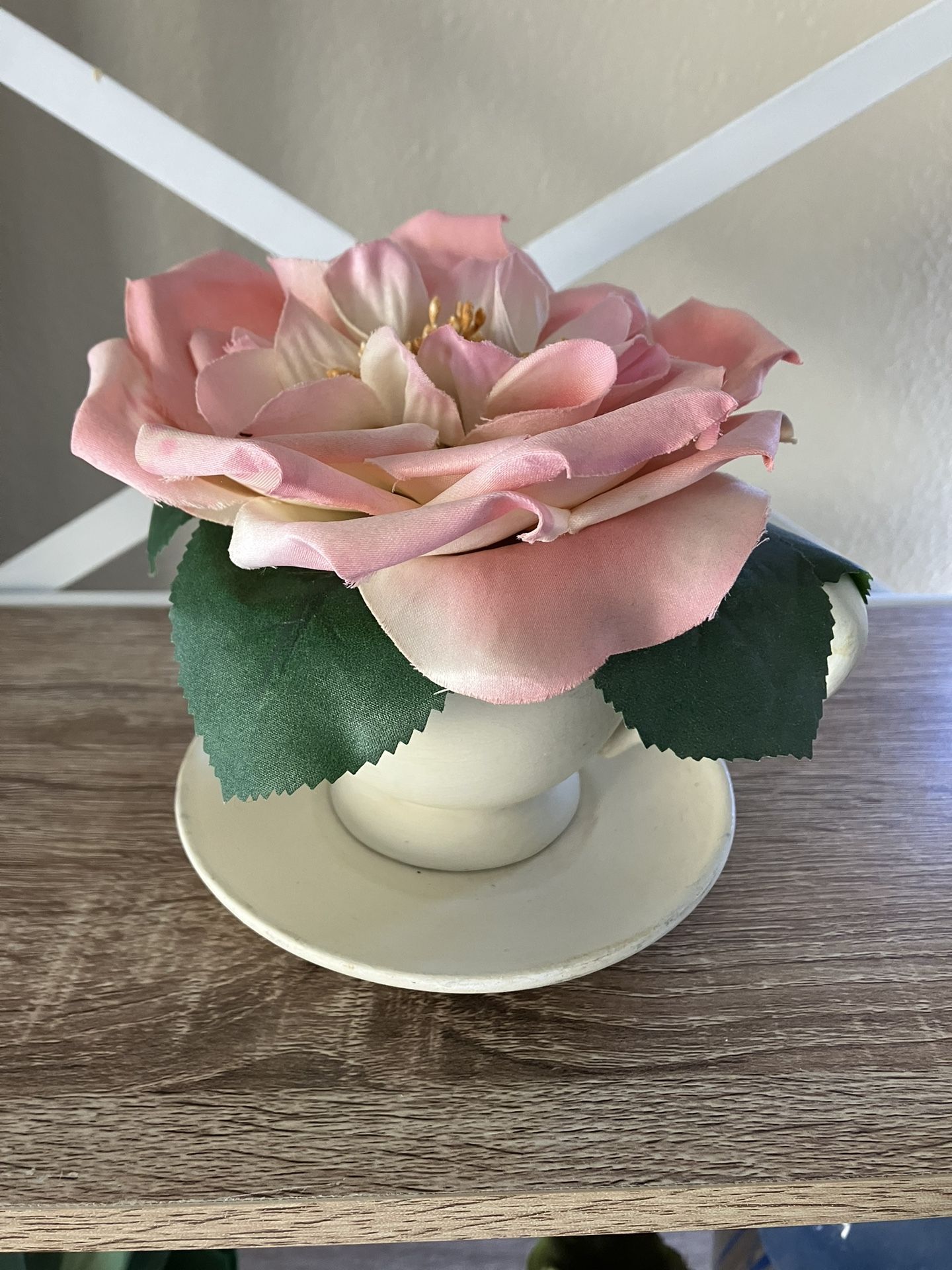 TEACUP ARRANGEMENT
