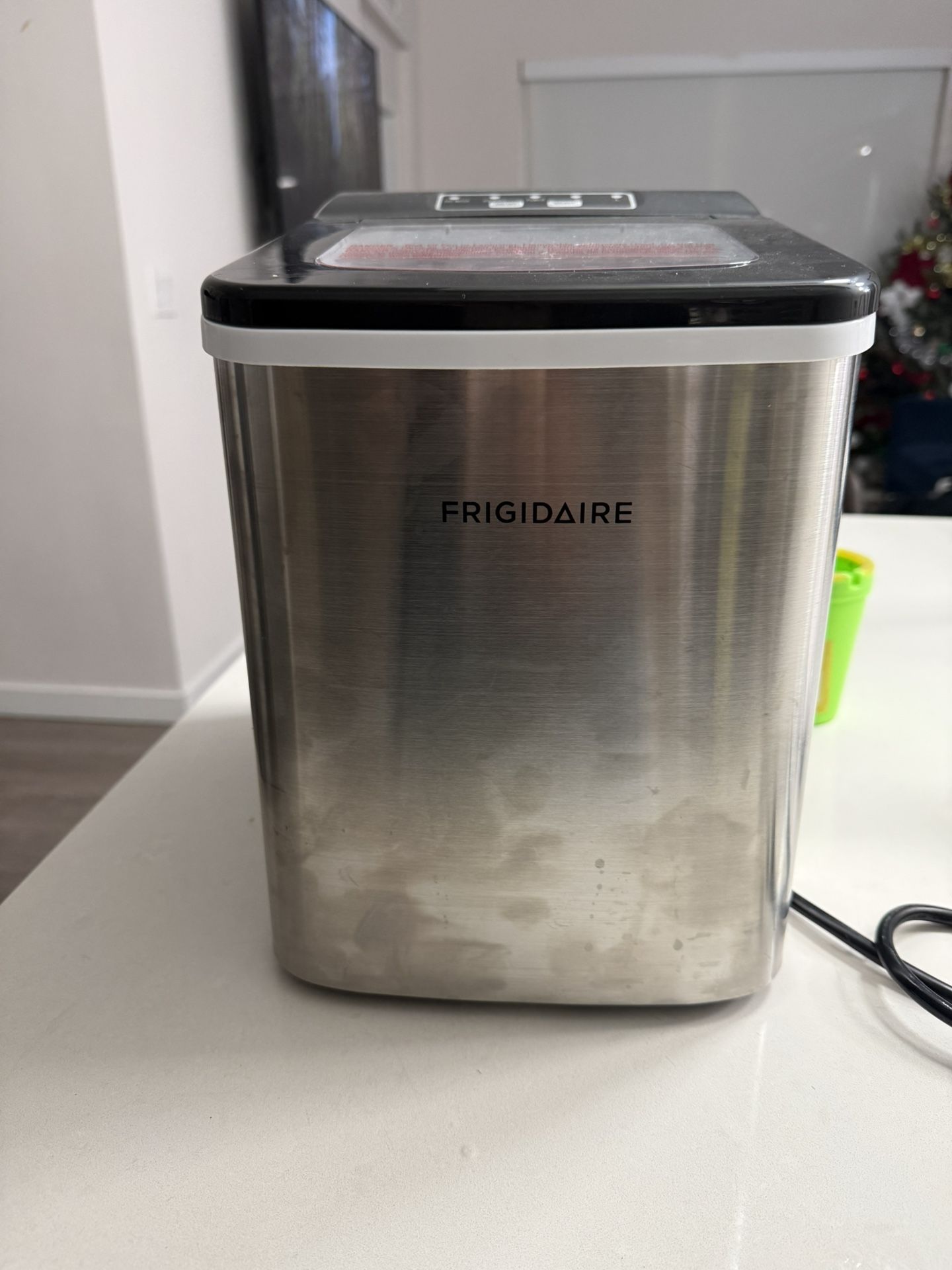 Frigidaire Ice Maker