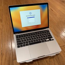 Barely used, 2020 MacBook Pro 13