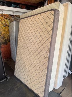 Thin 5 inch full-size boxspring #2.