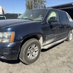 2007 Avalanche For Parts Only