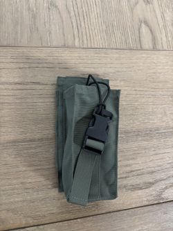 Universal Radio Holder - Molle