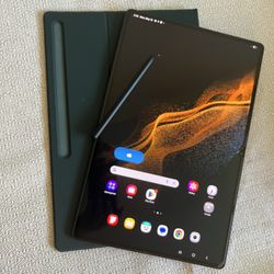 Samsung Galaxy Tab S8 Ultra (2022 Model) 256gb with keyboard, case & Stylus Pen 
