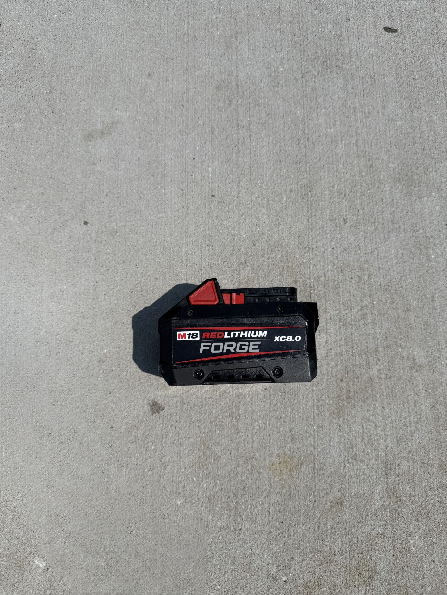 M18 18V Lithium-Ion REDLITHIUM FORGE 8.0 Ah Battery Pack