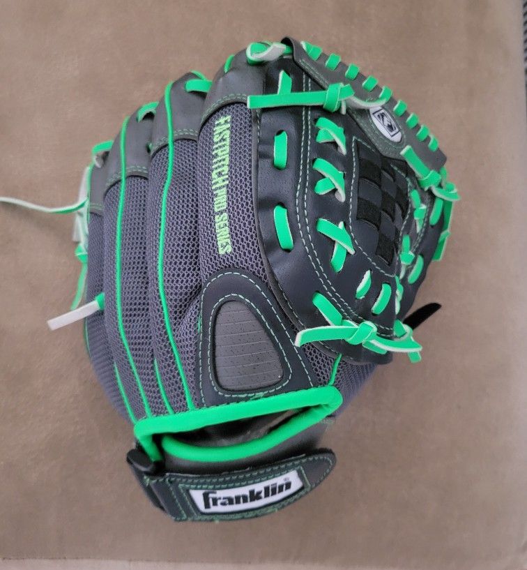 Franklin fast pitch pro series softball glove