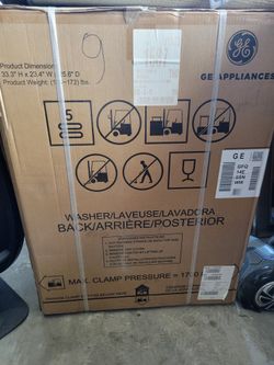 GE® 24" 2.4 cu. ft.Capacity Front Load Washer/Condenser Dryer Combo