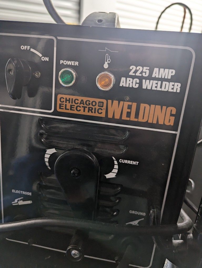 Chicago Electric 225 Amp Arc Welder, Cart, & Propane