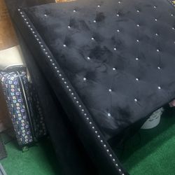 Bed frame And Queen Size Mattress 