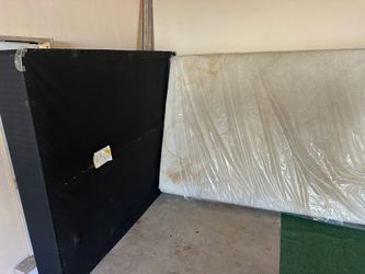 Queen mattress tempur-pedic
