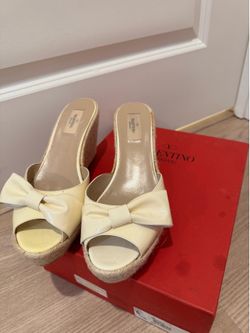 Valentino Garavani Mena Patent Leather Bow Espadrille Wedge Mules EU 41