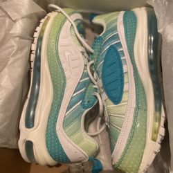 Nike Womans Air Max 98 SE