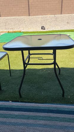 Outdoor glass top table set $120 cash perfect condition new