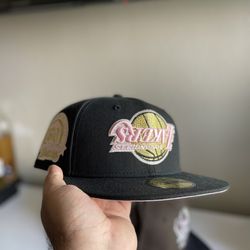 7 1/8 Exclusive Lakers Fitted Hat 