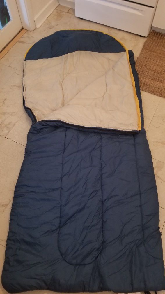 Cozy sleeping bag