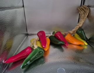 11 colorful ceramic chili peppers decor (Skokie)
