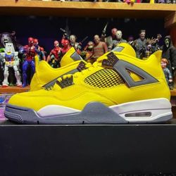 Jordan 4 Lightning 