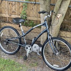 26 BEACH CRUISER MANHATTAN 7 SPEED  NEW TIRES READY TO RIDE  - TUNE UP DONE ✅