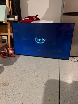 65” Insignia 4K Smart TV + Wall Mount