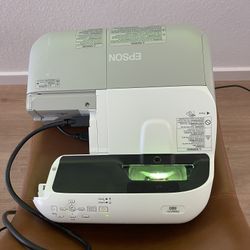 Epson powerlite 480 short throw projector 