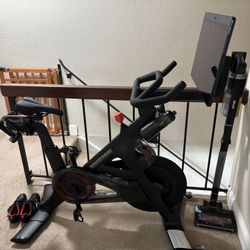 Peloton Plus 