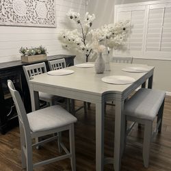 Dinning Table 