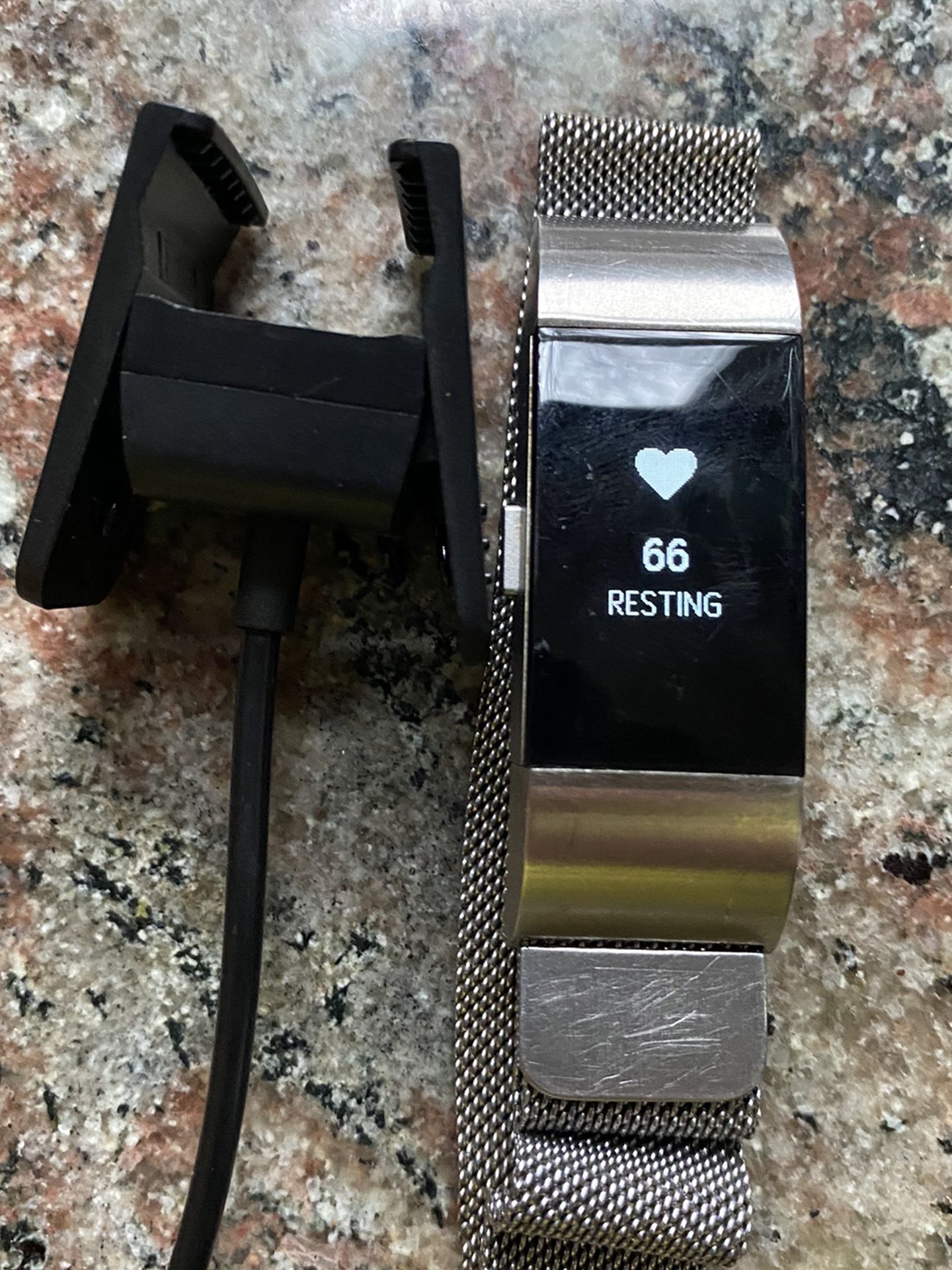 Fitbit Charge 2 HR With Magnetic Stainless Steel Loop Bsnd-used 2 Months then Bought an Apple Watch
