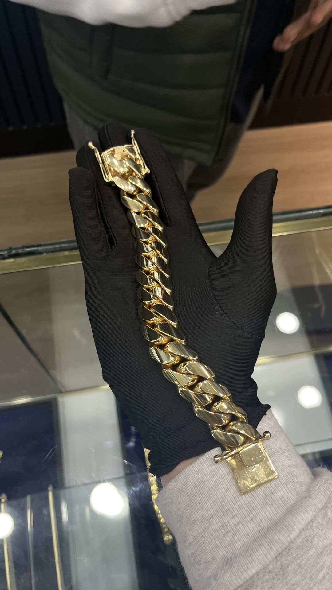 18mm Miami Cuban Link Bracelet 8.5” Gold Over Silver Plated