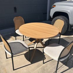 5 Piece Dining Table