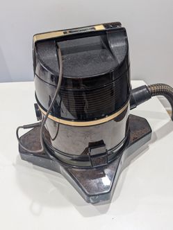Rainbow D4C Canister Vacuum Cleaner with accessories